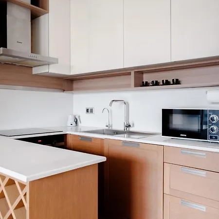 Charming Flat W Balcony 12 Min To Pera Museum * איסטמבול