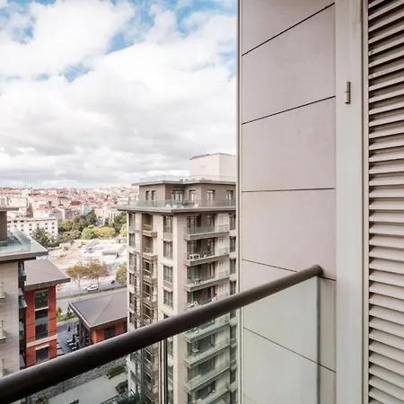 Charming Flat W Balcony 12 Min To Pera Museum *