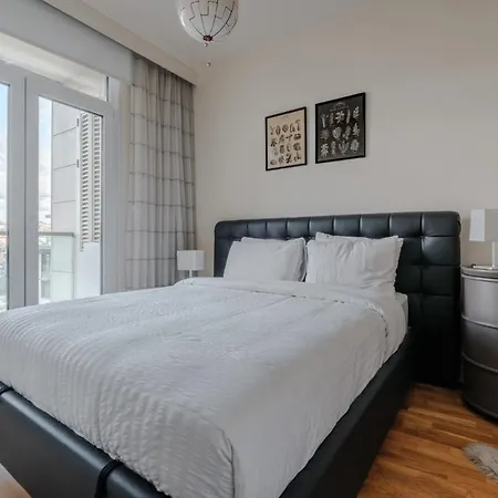 Charming Flat W Balcony 12 Min To Pera Museum Appartement *